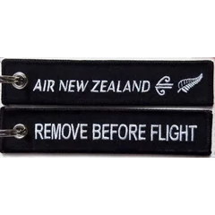 Remove Before Flight kulcstartó