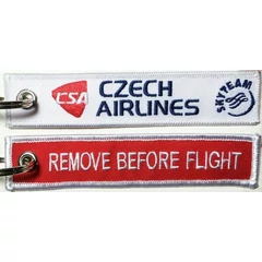 Remove Before Flight kulcstartó