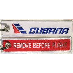 Remove Before Flight kulcstartó