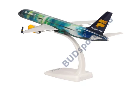 Boeing 757-200 Icelandair TF-FIU