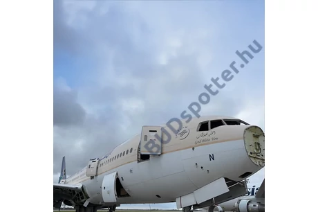 HZ-AKN