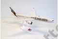 Boeing 777-9 Emirates "New color" repülőgép modell 