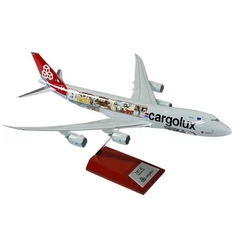 Boeing 747-8F Cargolux Cutaway