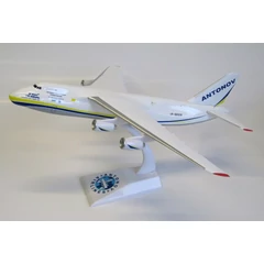 Antonov An-124 UR-82009