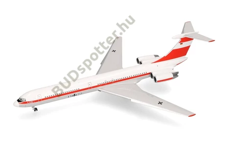  Iljusin IL-62M Luftwaffe 11+22