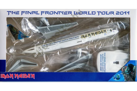 Boeing 757-200 Iron Maiden G-STRX