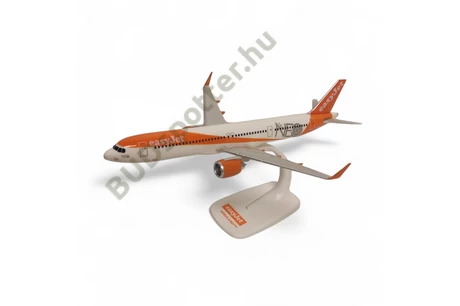 Airbus A321neo easyJet G-UZMB