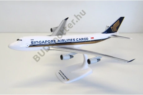 Boeing 747 Singapore Cargo 