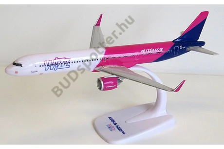 Wizz Air A321 HA-LVK