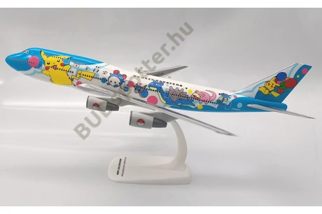 Boeing 747-400 ANA J8964