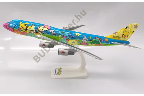 Boeing 747-400 ANA J8956
