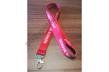 Remove before flight nyakpánt